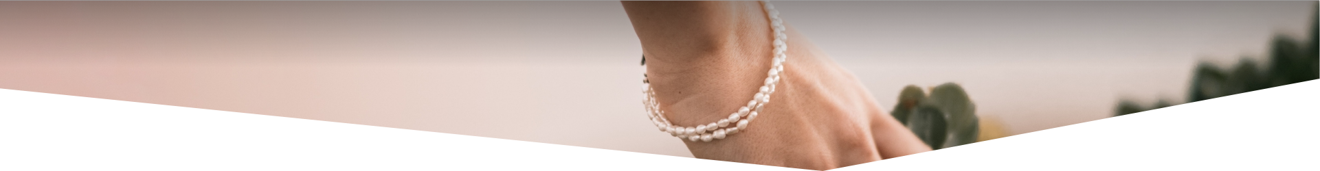 pearl bracelet