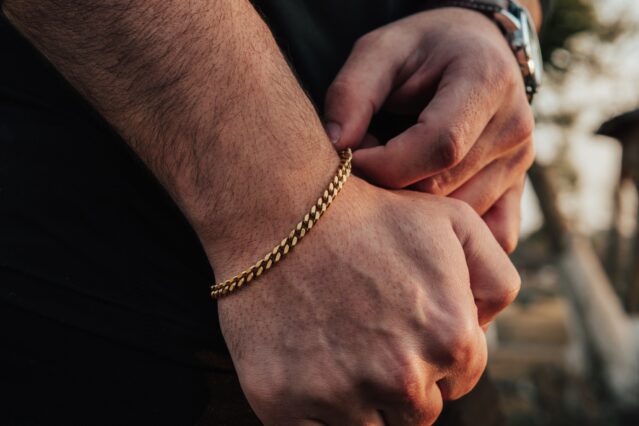 men's gold bracelet