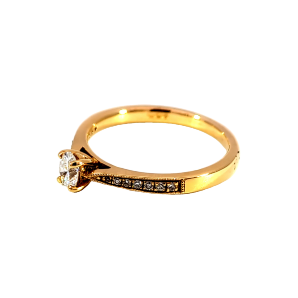 18ct Yellow Gold 0.25ct Oval Cut Diamond Solitaire - Image 2