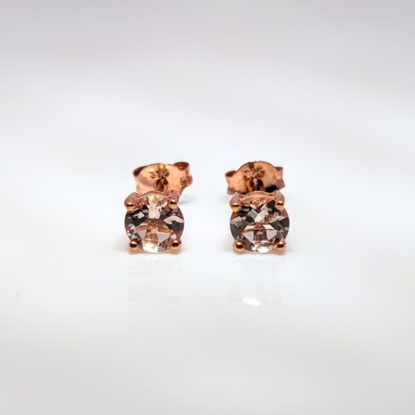 Choose a claw setting for your earrings to enhance their sparkle and securely showcase your gemstones. Discover our Morganite Stud Earrings in 9ct Rose Gold.