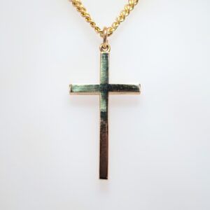 Locally sourced pre-loved vintage and antique jewellery at Aleks Jewellers. Discover our Pre-Loved 3.4gms Cross Pendant in 9ct Yellow Gold. Find out more about our ethical jewellery campaign.