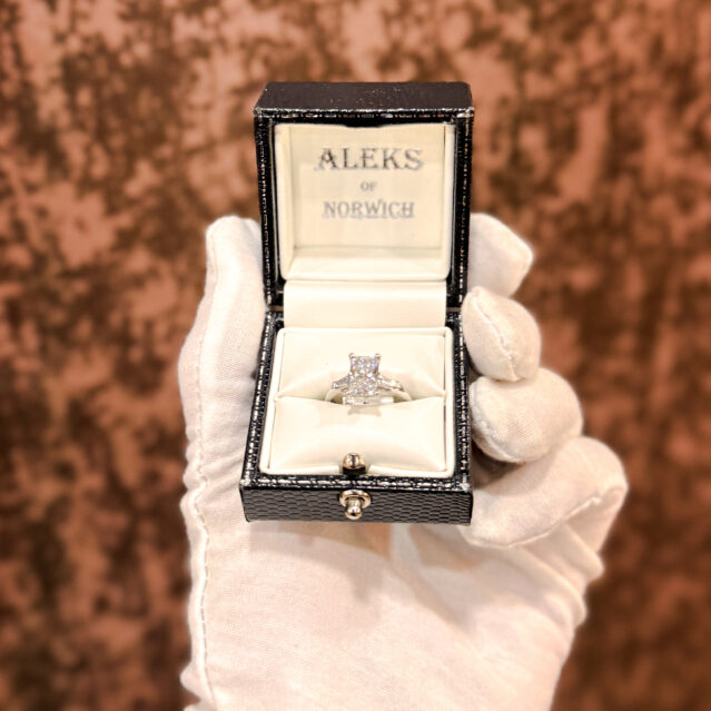 lab grown diamond ring in jewellery box