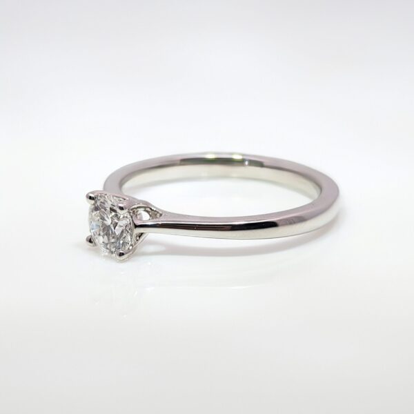 This Round Brilliant Cut Lab Grown Diamond is 0.50cts with D Colour and VS1 Clarity. A classic engagement ring.