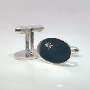 Discover our Sterling Silver Sapphire Oval Cufflinks. These silver cufflinks have a sapphire accent in a star design. The perfect addition for weddings or other formal occasions. Dimensions -19mm x 14mm