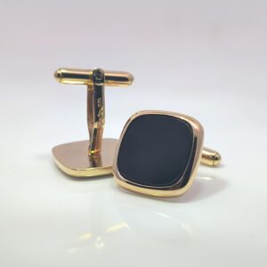 Discover our Square Onyx Cufflinks in 9ct Yellow Gold. A Genuine Onyx Stone embedded into Square Gold Cufflinks.