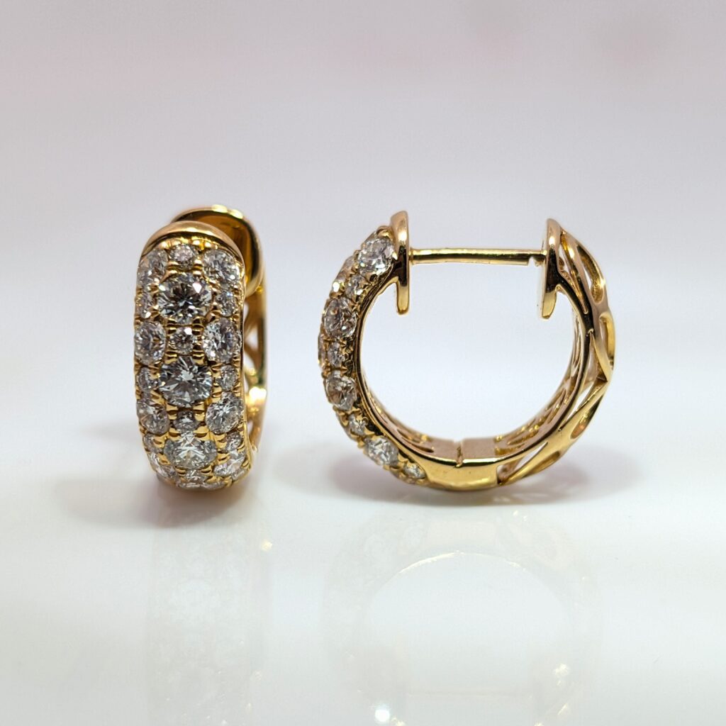 diamond pavé huggie hoop earrings in 18ct yellow gold