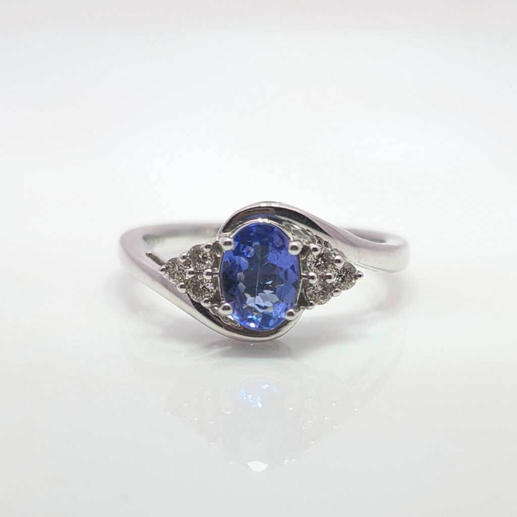 Tanzanite and Diamond Twist Ring 9k White Gold | 32182