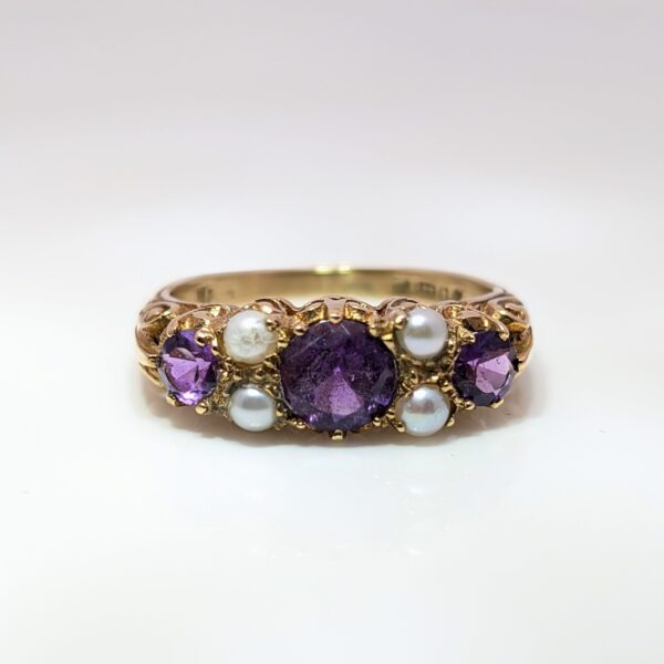 Pre-Loved Trilogy Amethyst and Pearl Ring 9ct Yellow Gold