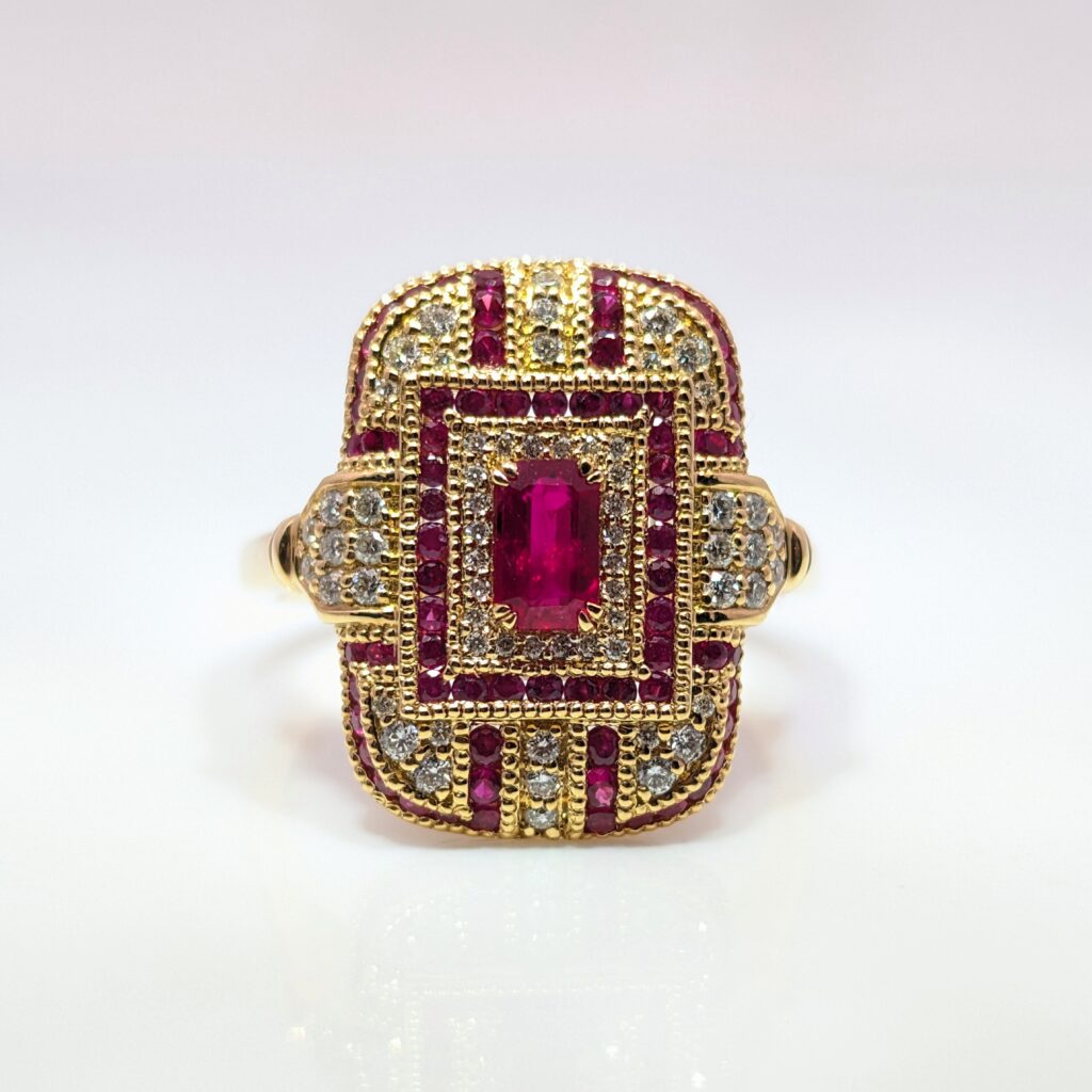 Regal Ruby and Diamond Ring 18k Yellow Gold | 39653
