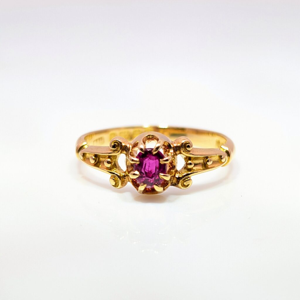 Intricately Designed Ring with Ruby 18k Yellow Gold | 17523