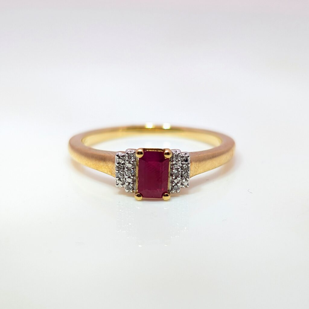 9k Yellow Gold Art Deco Style Ruby Ring | 33299