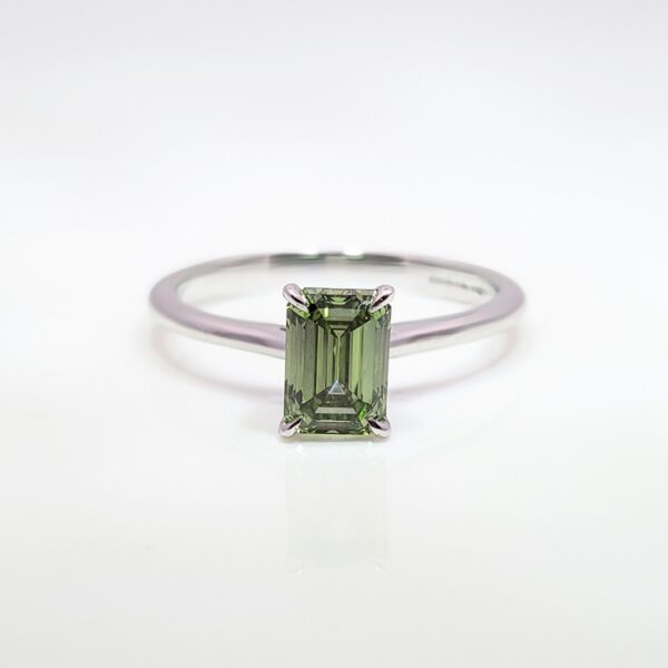 18ct White Gold Green Diamond Lab Grown Ring