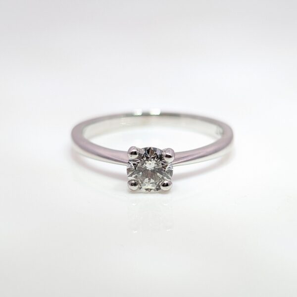 This classic 0.51ct Solitaire Diamond Engagement Ring is set in an 18ct White Gold band.