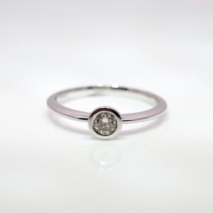 18ct White Gold Full Bezel Solitaire Diamond Ring