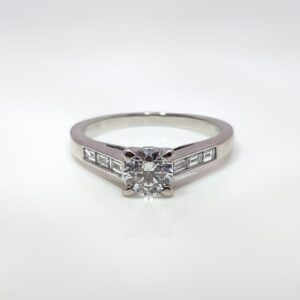 18ct White Gold 0.56cts Round Centre and Baguette Cut Diamonds Shoulders