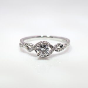 18ct White Gold 0.15ct Pavé Twist Diamond Ring with Milgrain Shoulders