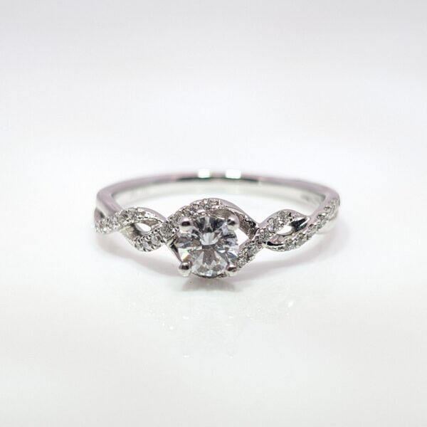 18ct White Gold 0.15ct Pavé Twist Diamond Ring with Milgrain Shoulders