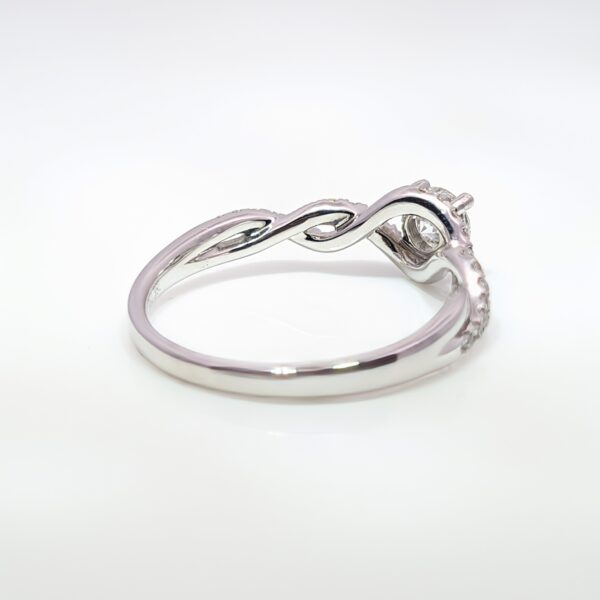 18ct White Gold 0.15ct Pavé Twist Diamond Ring with Milgrain Shoulders
