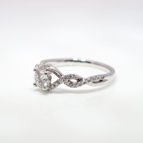 18ct White Gold 0.15ct Pavé Twist Diamond Ring with Milgrain Shoulders