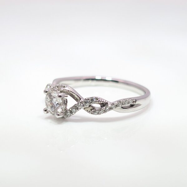18ct White Gold 0.15ct Pavé Twist Diamond Ring with Milgrain Shoulders