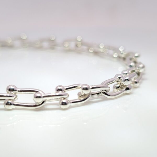 Explore the best timeless bracelets and bangles from Aleks Jewellers. Discover our Sterling Silver Fancy Chain Bracelet in 7 inches with a Lobster Claw Fastening.