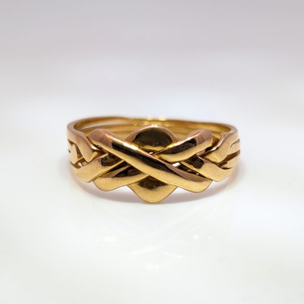 Locally sourced pre-loved vintage and antique jewellery at Aleks Jewellers. Discover our Pre-Loved Mens 4x Puzzle Ring in 18ct Yellow Gold.