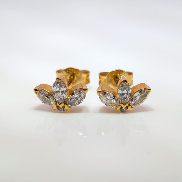 Explore the best timeless earrings from Aleks Jewellers. Discover our 0.70ct Diamond Stud Earrings in 18ct Yellow Gold.