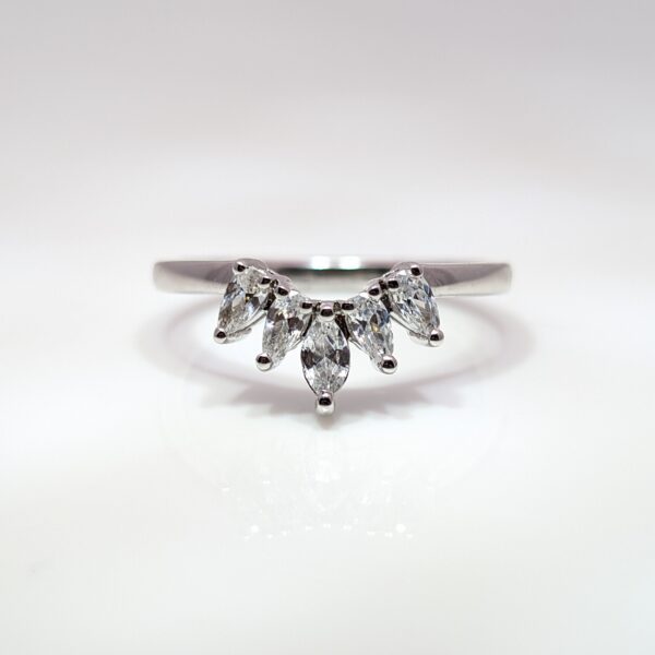 0.40ct Lab-Grown Diamond Shaped Tiara Wedding Ring Platinum | R2