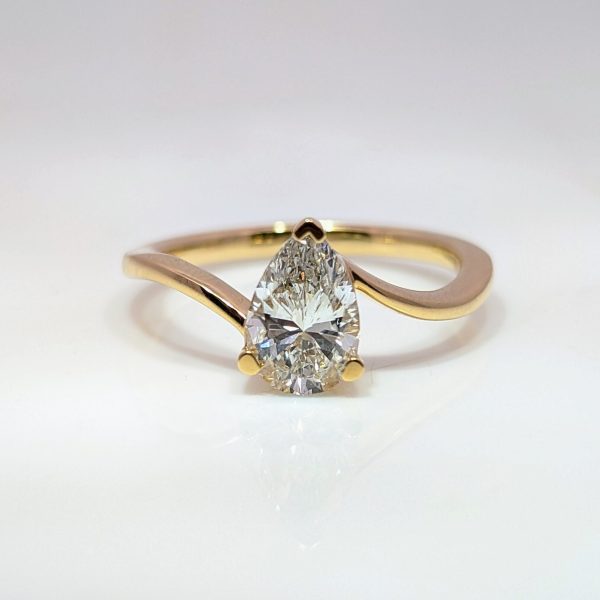 1.06ct Pear Diamond Offset Band Engagement Ring Solitaire 18k Yellow Gold | 129804