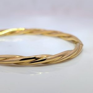 14gms Pre-Loved Twist Bangle 9k Yellow Gold | 39505