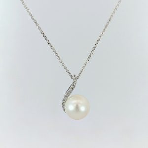 Cultured Pearl & Diamond Swirl Necklace 18k White Gold | 9440