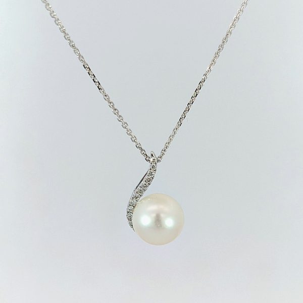 Cultured Pearl & Diamond Swirl Necklace 18k White Gold | 9440