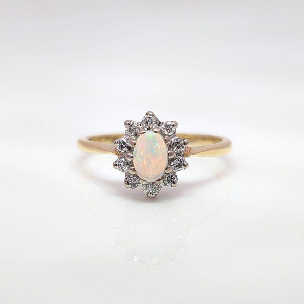 Vintage pre-loved opal & diamond cluster ring in 18k yellow gold