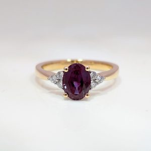 8x6 Oval Lab-Grown Alexandrite & Diamond Engagement Ring 9k Yellow Gold | 43702