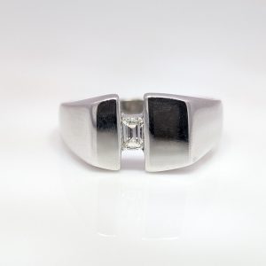 Pre-Loved Gents Baguette Cut Diamond Ring 18k White Gold | 16428