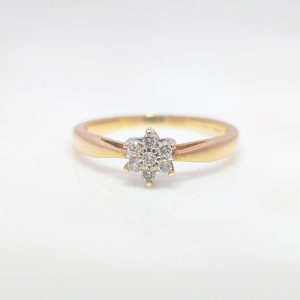 Pre-Loved 0.33ct Floral Diamond Ring 9k Yellow Gold | 41854