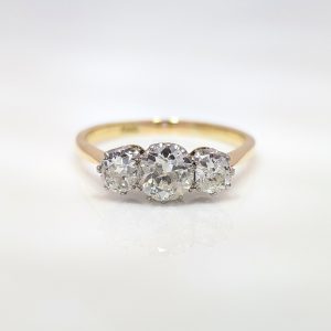 Pre-Loved 1.15ct Trilogy Diamond Ring 18k Yellow Gold | 42221