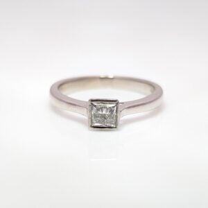 princess cut diamond solitaire engagement ring in 18k white gold