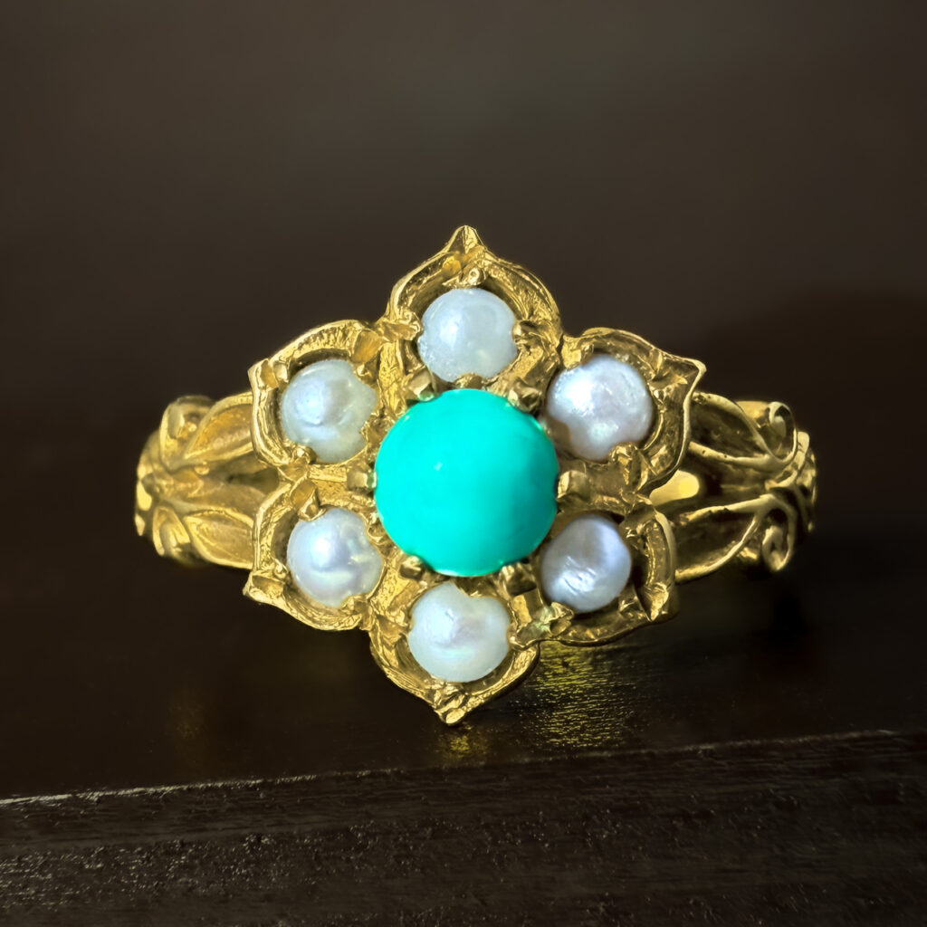 Pre-loved Turquoise and Pearl Cluster Ring 9k Yellow Gold | 22550