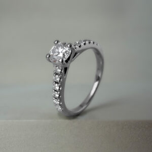 0.43ct Diamond Ring with Micro-Claw Diamond Shoulders Platinum | 40077