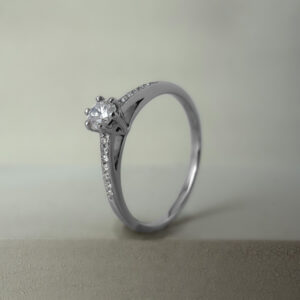 Round Brilliant Cut Diamond with Pavé Diamond Shoulders 18k White Gold | 35597