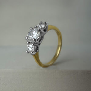 1.30ct Trilogy Round Brilliant Cut Diamond Ring 18k Yellow Gold | 33624
