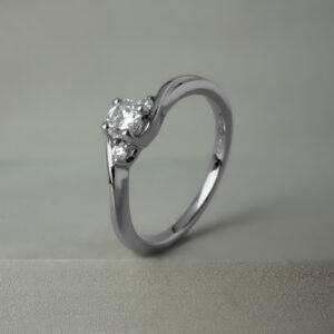 Trilogy Twist Engagement Ring 0.17ct Centre Diamond 18K White Gold | 32850